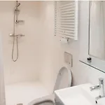 Seven-bedroom In