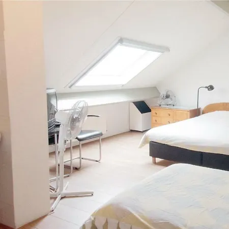 Casa de Férias Seven-bedroom In Remersdaal